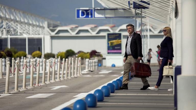 airport-shuttle-service-melbourne